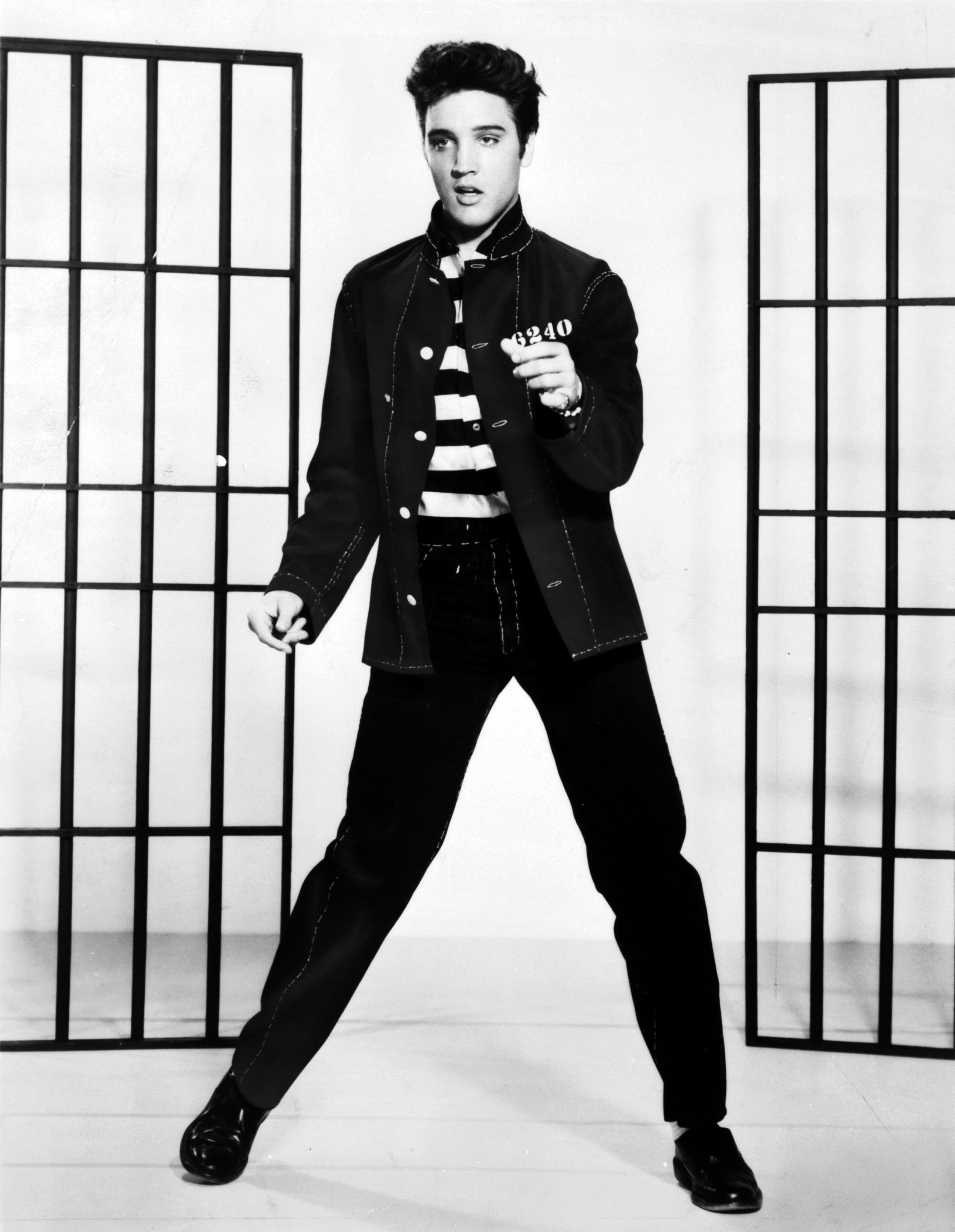 Elvis Presley — portrait photograph
