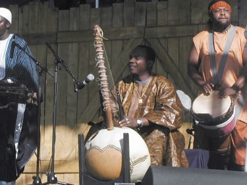 Toumani Diabaté — portrait photograph