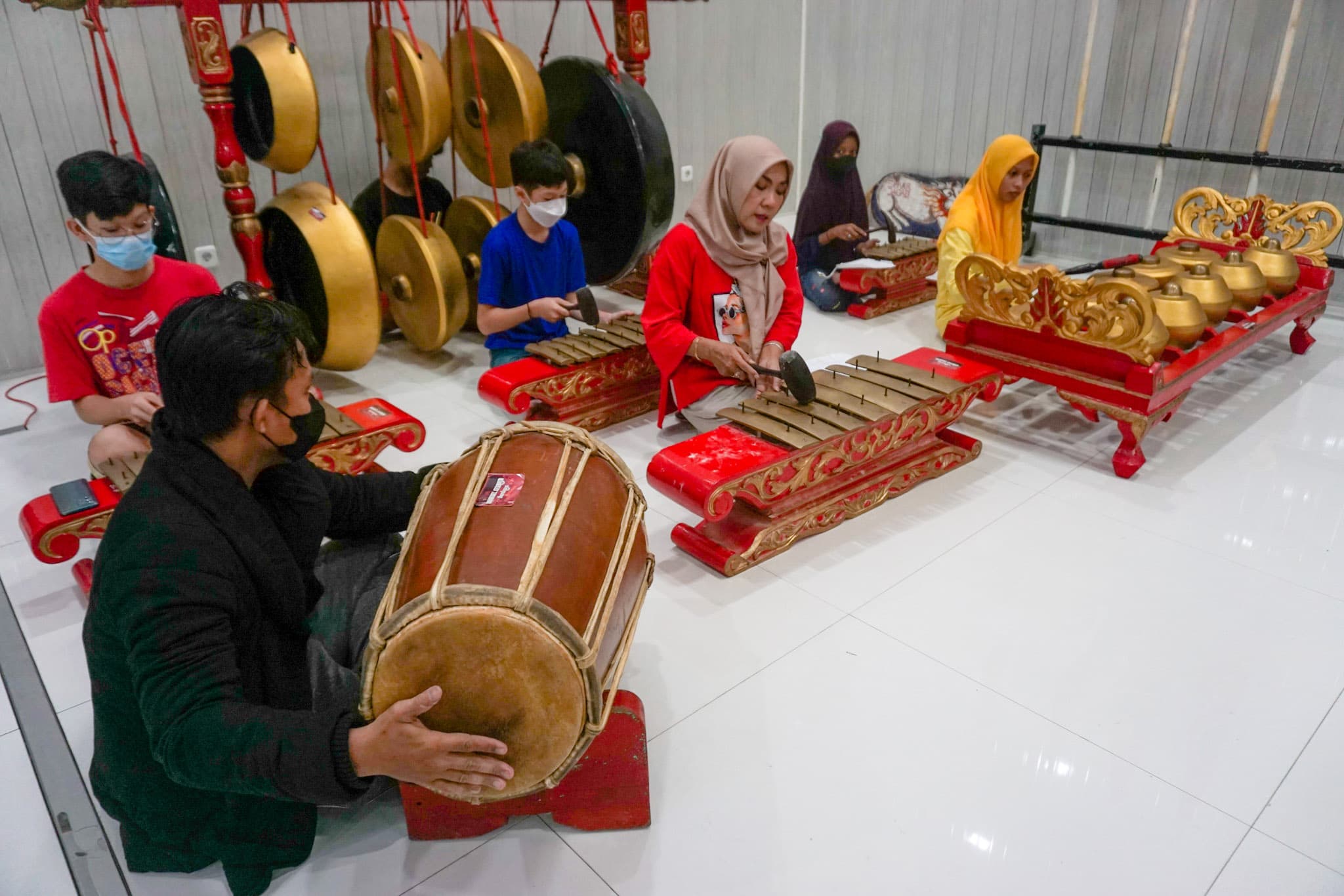 Gamelan Xylophone — archival photograph